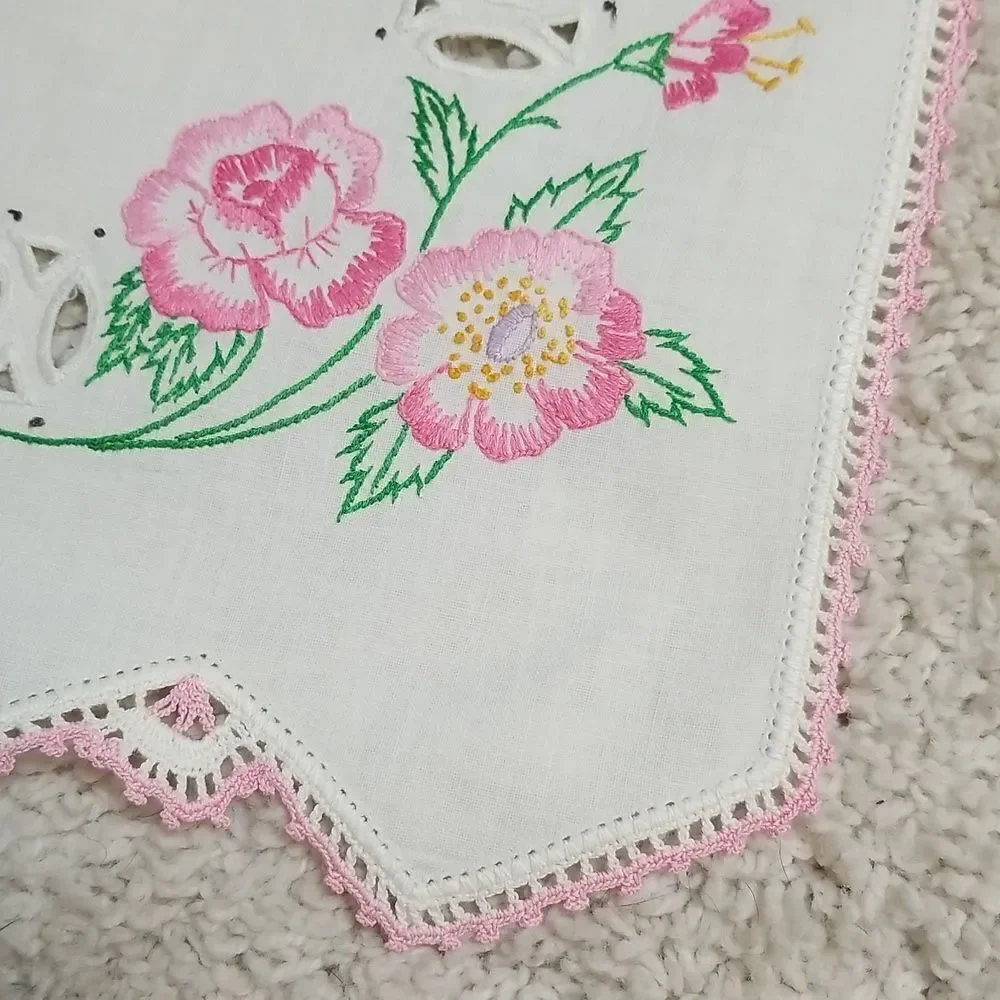 Vintage Embroidered Table Scarf Flowers